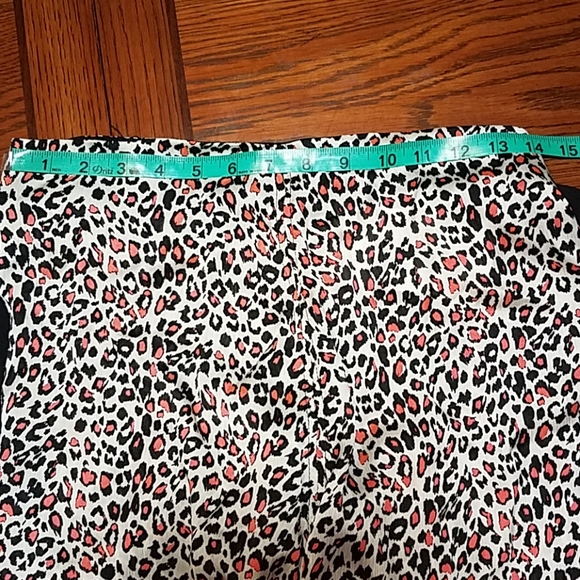 Flowy Animal Print Skirt - Picture 5 of 8